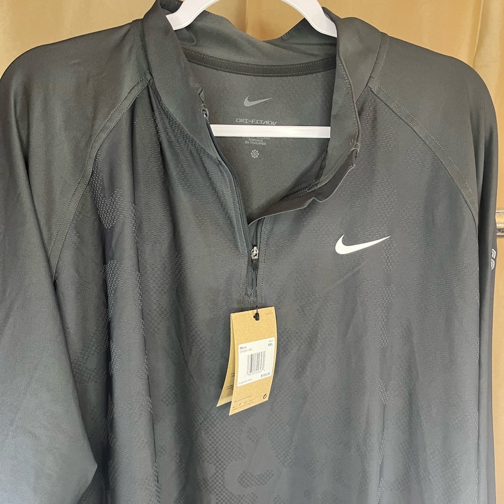 New Nike Cleveland Cavaliers 1/4 Zip Men's Charcoal Lightweight Jacket